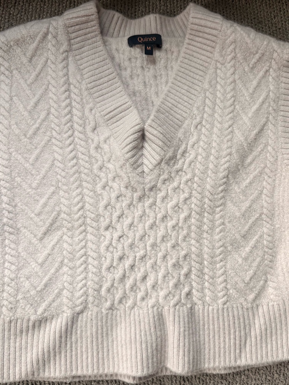 Never used Quince Women's Cream Cable-Knit V-Neck Sweater